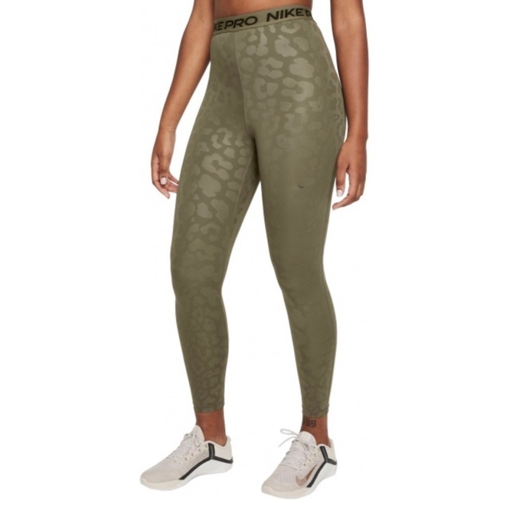 Nike Pro Women's 7/8 High Rise Legging NWT